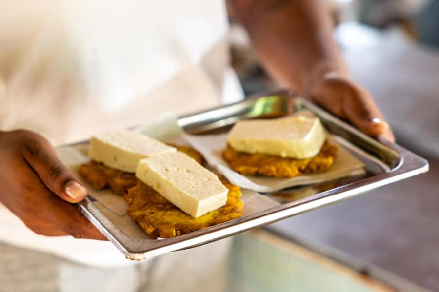 Cartagena: Guided Street Food Tour with Tastings - Getsemaní: a more local-feeling finish