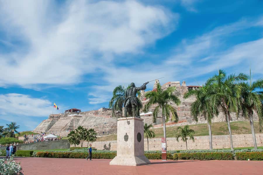 Cartagena: Guided Tour, with La Popa Convent, and San Felipe - Starting near Las Bóvedas and driving around the bay