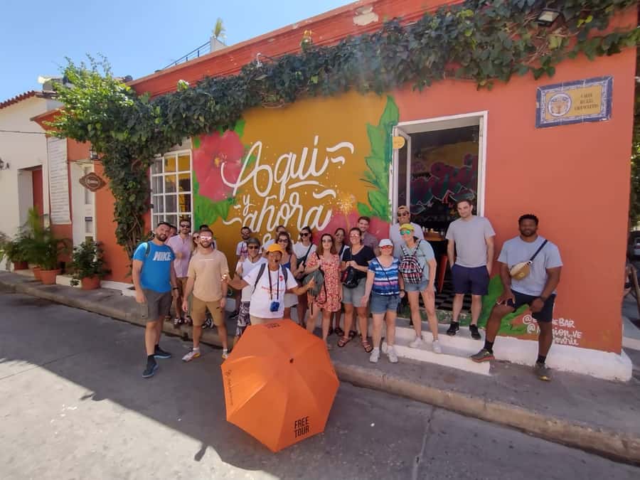 Cartagena: Historic Center and Getsemaní Shared Walking Tour - Museums, churches, and the city’s cultural record