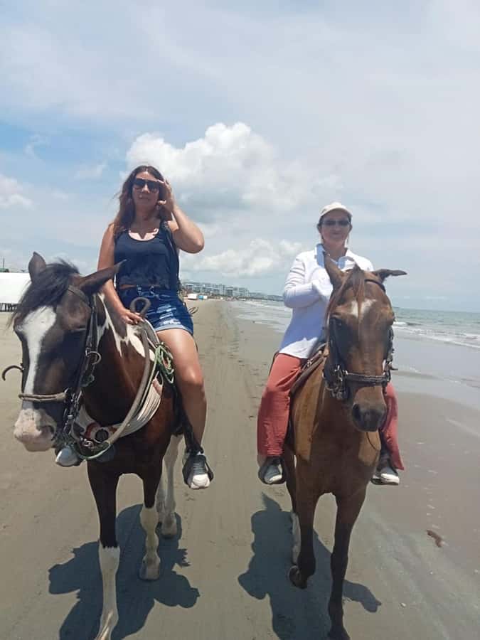 Cartagena: Horse Riding on the Beach with Photos and Lunch - Should you book the Los Morros beach ride?