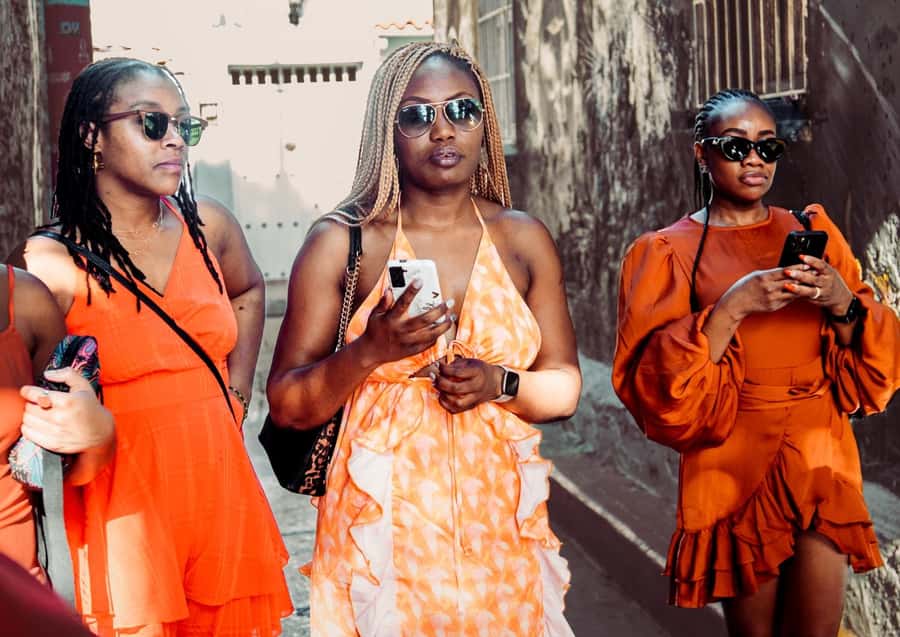 Cartagena Instagram Mobile Workshop: Scenic and Trendy Shots - Meeting Palenqueras and planning extra photos