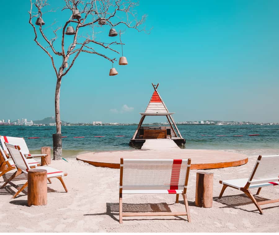 Cartagena: La Punta Beach Club Day Pass (Lunch included) - Pool, Swings, Volleyball, and Time in the Water