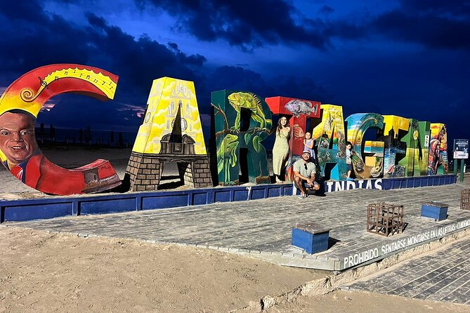Cartagena Luxury Classic Car Tour + Bilingual Historian Guide - Getsemaní, where Cartagena changes tone