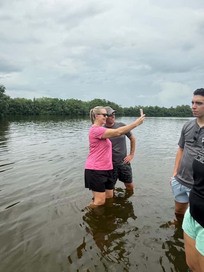 Cartagena: Mangrove Eco Tour & Fishing with Transportation - The first 30 minutes: entering the mangroves