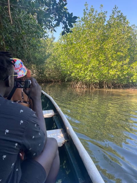 Cartagena: Mangrove Eco Tour & Fishing with Transportation - The second 30 minutes: Fisherman Island and community life