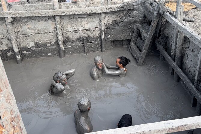 Cartagena Mud Volcano Tour — VIP Exclusive Crowd-Free Access! - The ride from Cartagena, with Omar, Andrés, or another guide