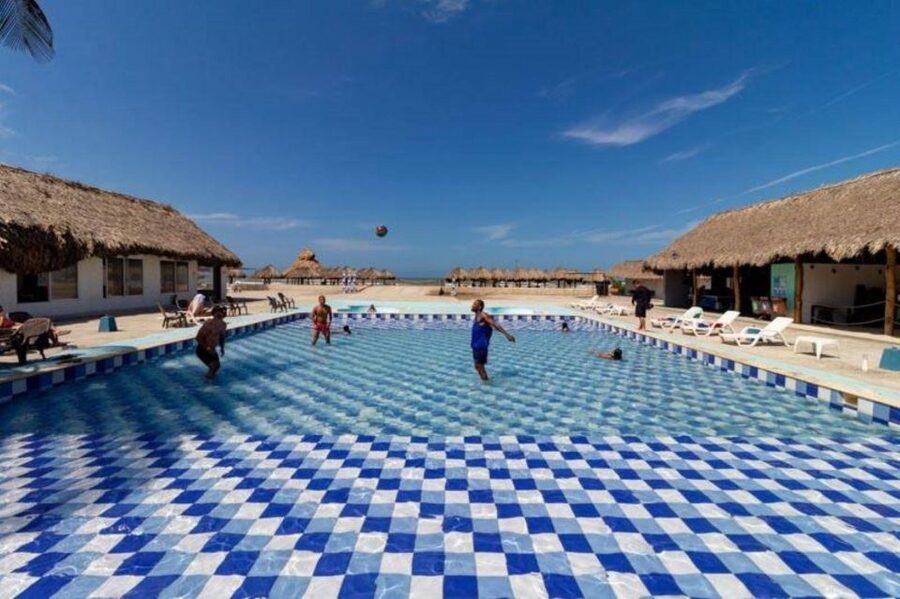 Cartagena: Mud Volcano Tour with Lunch, Pool, and Beach - Guides who keep the day moving