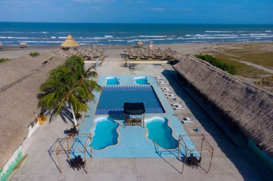 Cartagena: Mud Volcano Tour with Lunch, Pool, and Beach - Is $50 a fair price?