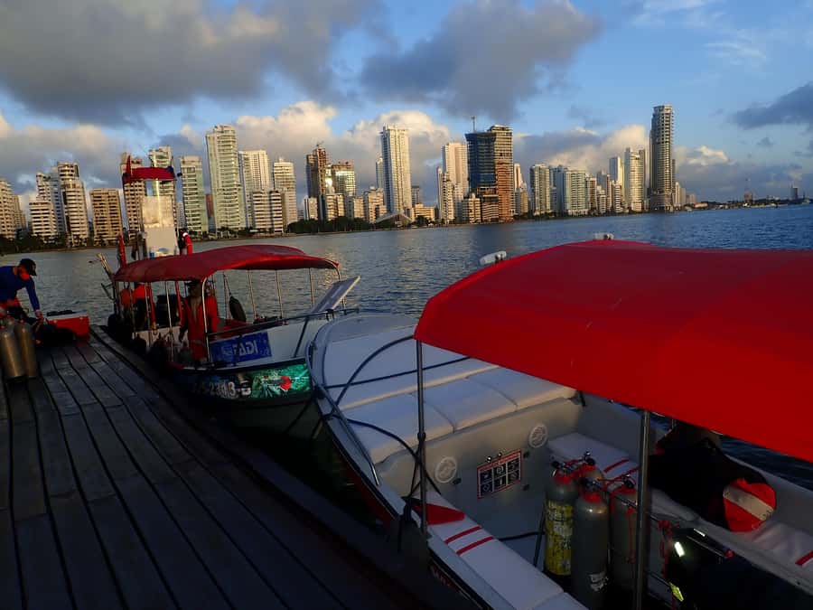 Cartagena: PADI DISCOVER SCUBA / MINICURSO DE BUCEO - Starting at Club Náutico at 7:00 a.m.