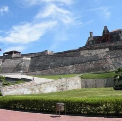 Panoramic City Tour, Monuments, Walls, Castle