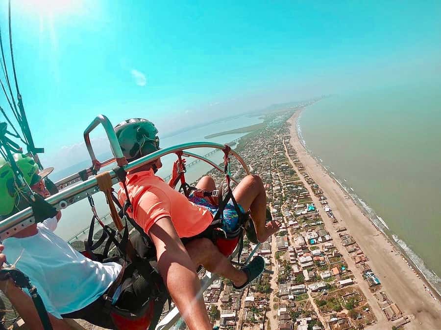 Cartagena: Paratriking Flight from the Beach - Takeoff, flight, and landing