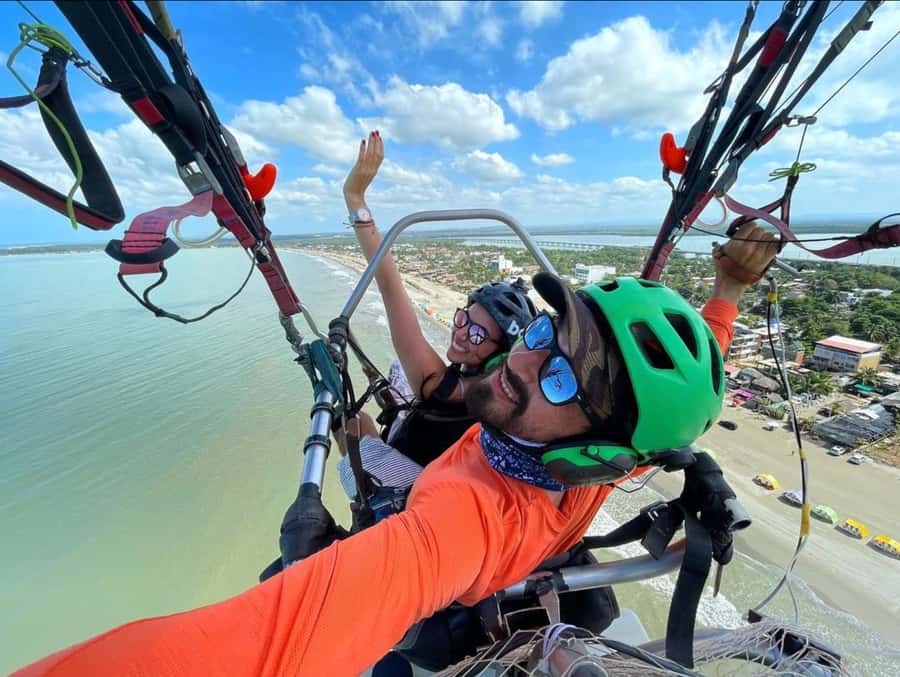 Cartagena: Paratriking Flight from the Beach - Safety and weather are part of the experience