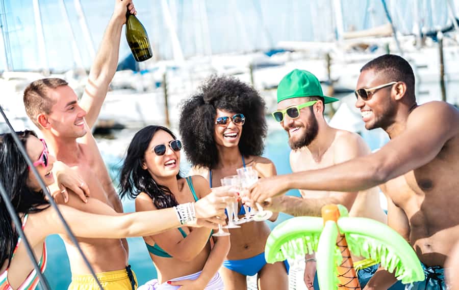 Cartagena: Party Boat to Cholon Beach with 2 Drinks & Lunch - Starting from El Laguito, Bocagrande, or the Clock Tower