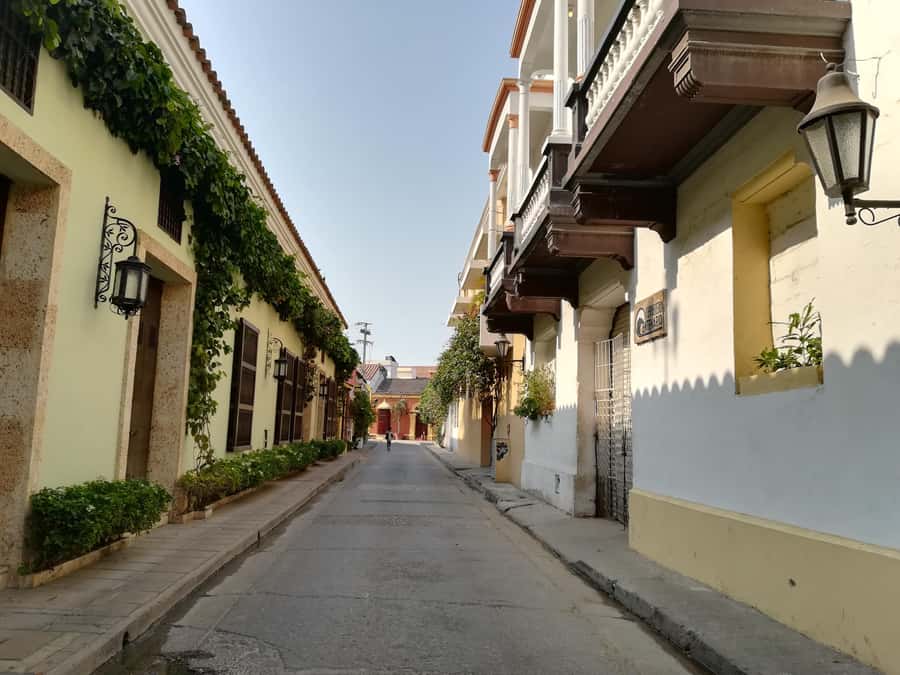 Cartagena: Private Walking Tour with German or Italian Guide - Starting under Cartagena’s Clock Tower