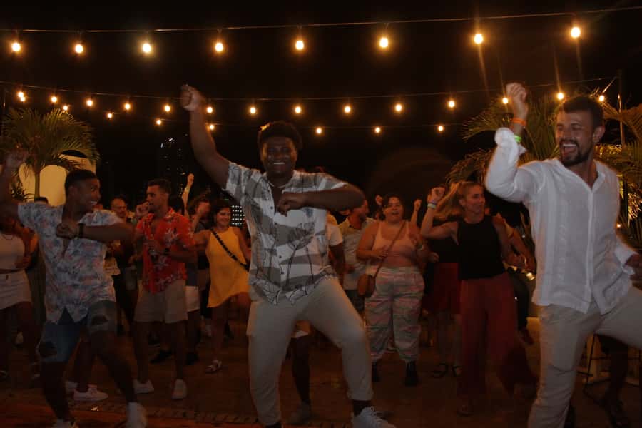 Cartagena: Pub Crawl with Dancing Lessons and Free Shots - Monday: Masaya, Taboo, Seven Times, and Eivissa
