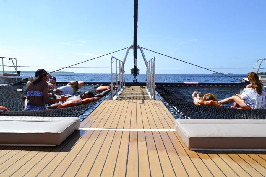Cartagena: Rosario Islands Catamaran with Lunch and Snorkel - Lunch, snacks, and drinks on the way home