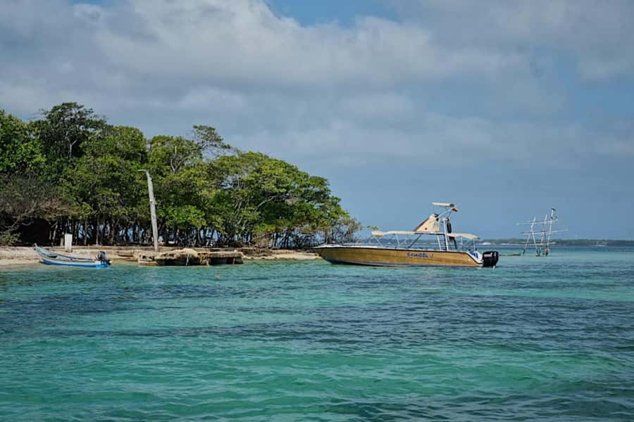 Cartagena: Rosario Islands Private Boat Tour - What the $403 price really covers