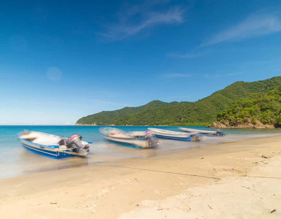 Cartagena: Rosario Islands Private Boat Tour - Practical preparation for the boat and beach