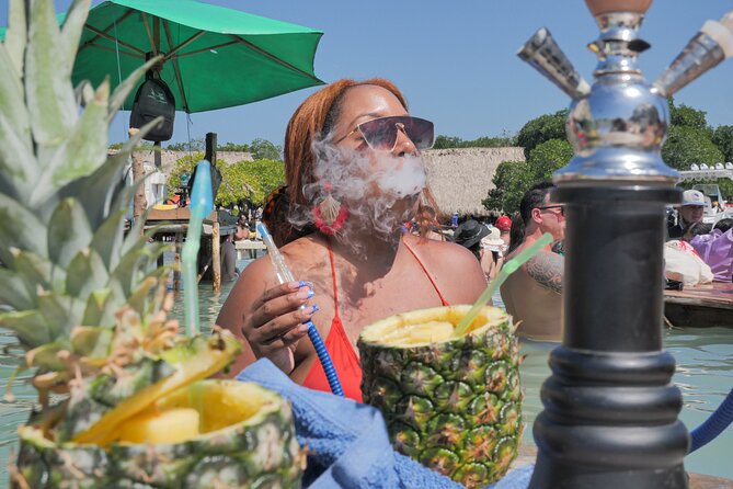 Cartagena's Legendary Boat Party : Full Day in Cholón - Meeting in El Centro and getting to the pier