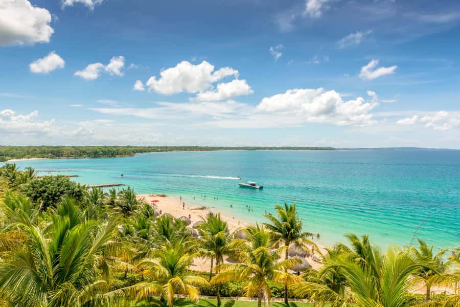 Cartagena: Snorkel, Mangroves and Playa Blanca Tour - Lunch at Playa Blanca