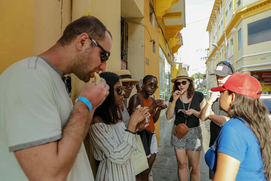 Cartagena: Street Food Walking Tour - Meeting at Loncheria Polo Norte