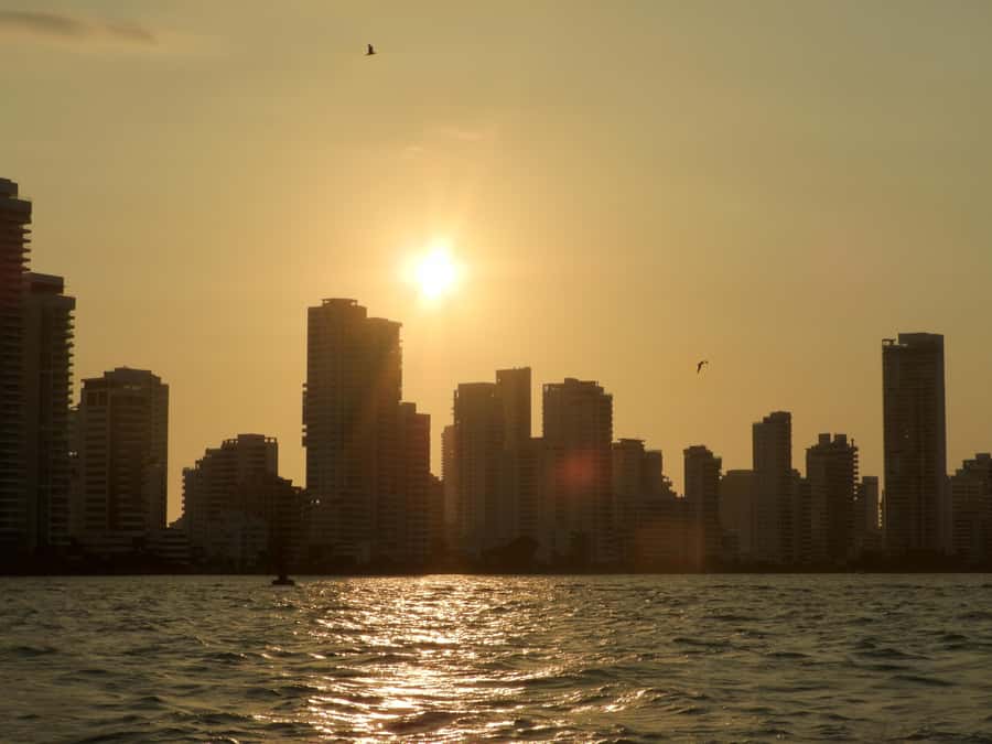 Cartagena: Sunset baytour with Dj, drinks and disco - Key things to know before you book