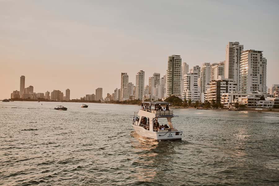 Cartagena: Sunset Cruise with Open Bar - Sunset on open water