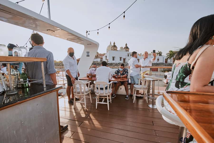 Cartagena: Sunset Cruise with Open Bar - Music, dancing, and the real atmosphere