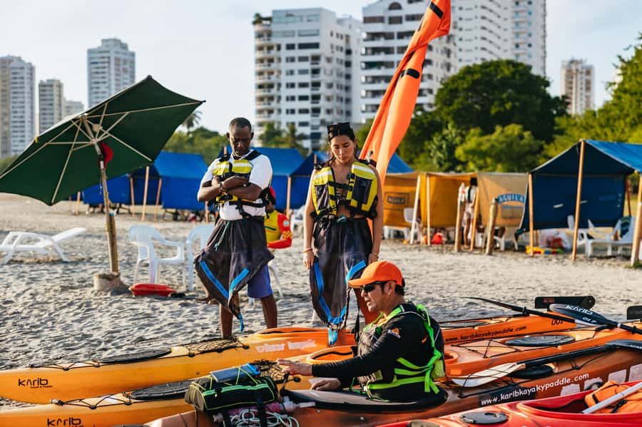 Cartagena: Sunset Sea Kayaking Tour - Who should book this kayak tour