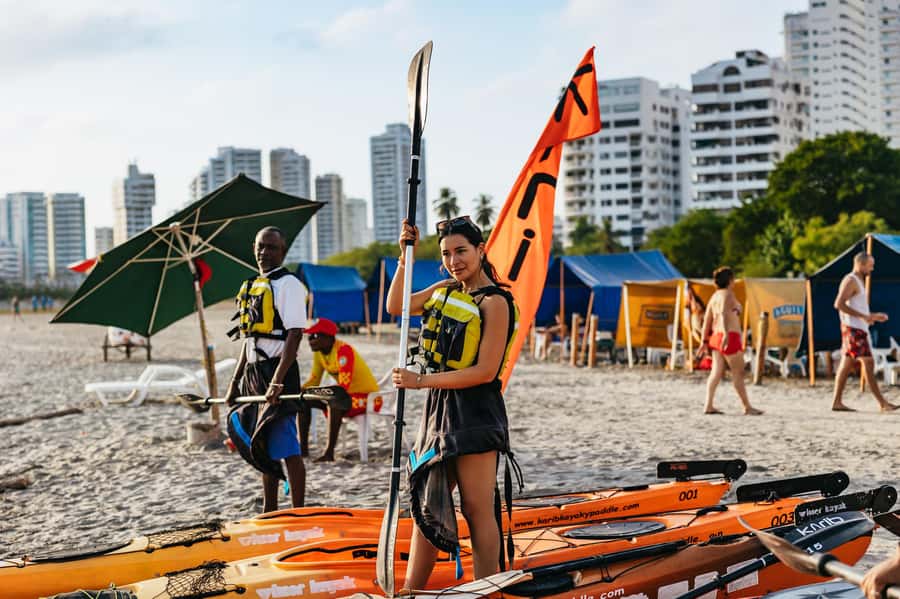 Cartagena: Sunset Sea Kayaking Tour - What to bring for a comfortable evening