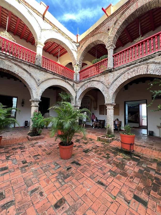 Cartagena: Tour the emblematic Cerro de la Popa - What the $33 price covers