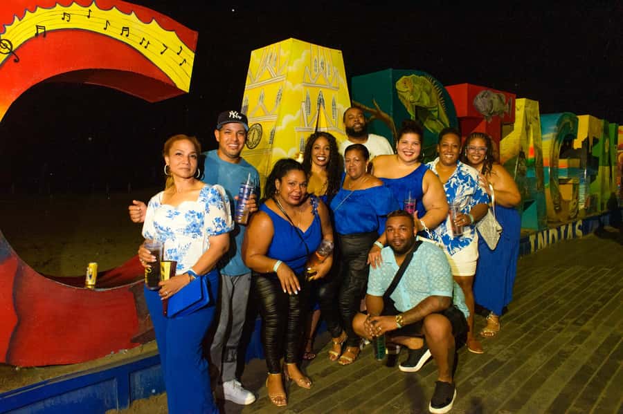 Chiva Party Cartagena: a unique experience in the city, joy and dance. - What the $15 price really buys