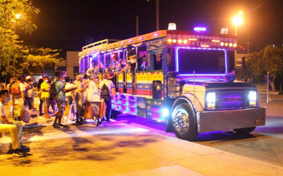 Chiva Rumbera: The party on wheels you should experience - Getting on the bus in Bocagrande or Laguito