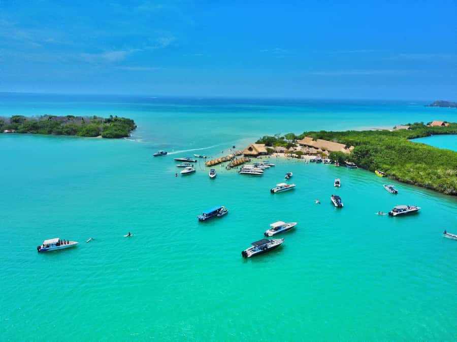 Cholon Forever Boat Party - Starting in Cartagena and finding the group