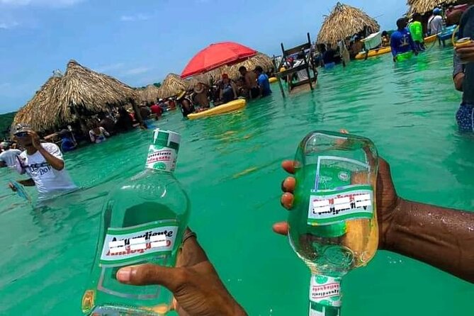 Cholon The party island, with DJ on board - Who will enjoy this party island day
