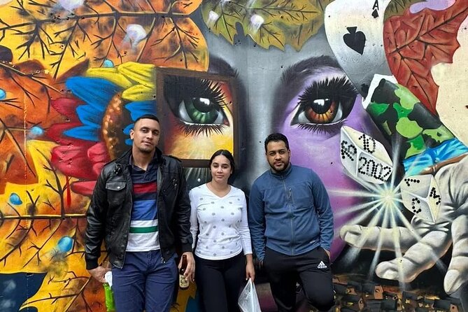 City tour, Commune 13, Metro Cable, Botero Park and more. Private - Is $90 per person a fair price?