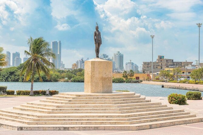 City Tour in Chiva through the City of Cartagena - The Old Shoes and the story behind the monument