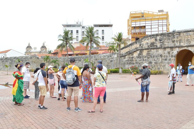 City Tour in Chiva through the City of Cartagena - India Catalina and the difficult parts of Cartagena’s past