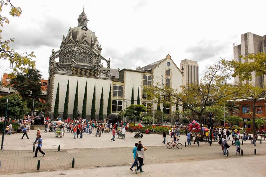 City Tour of Downtown Medellin Private or Shared - Practical details that affect your morning
