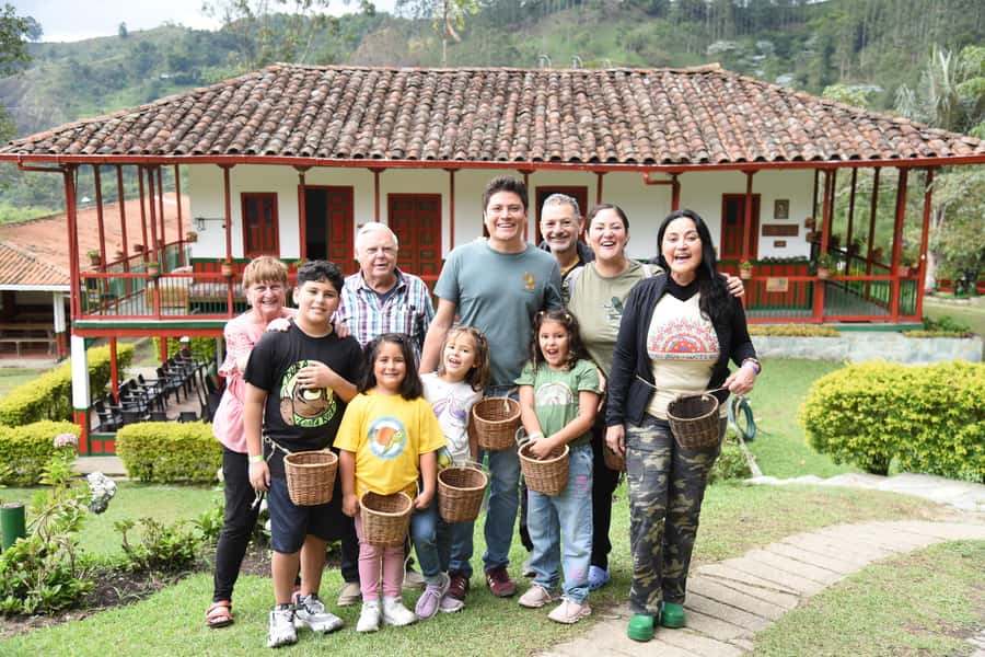 Coffee Tour at Finca El Ocaso Salento: Traditional Spanish Farm - Getting to Finca El Ocaso from Salento