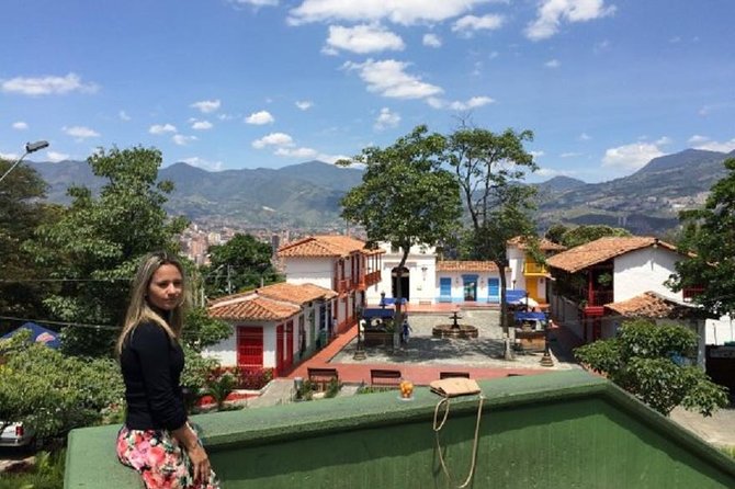 Combo Guatape and Medellin Sightseeing Tours - From Medellín streets to the top of El Peñol