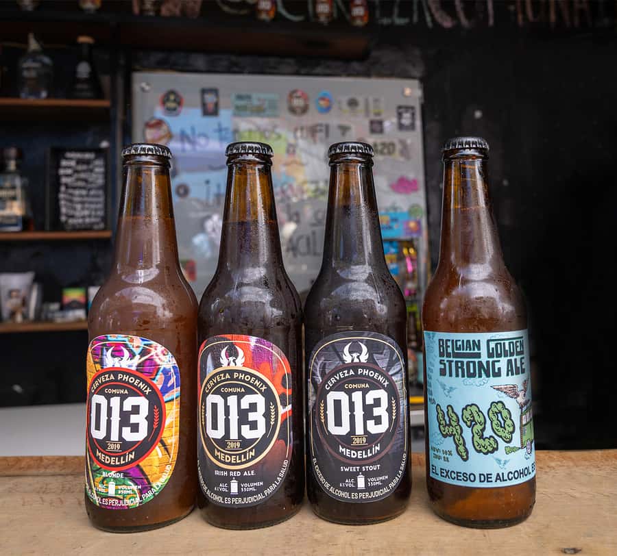 Comuna 13: Graffiti Tour with Tasting, Live Show, & Gallery - Meeting in El Poblado at Punto de Encuentro