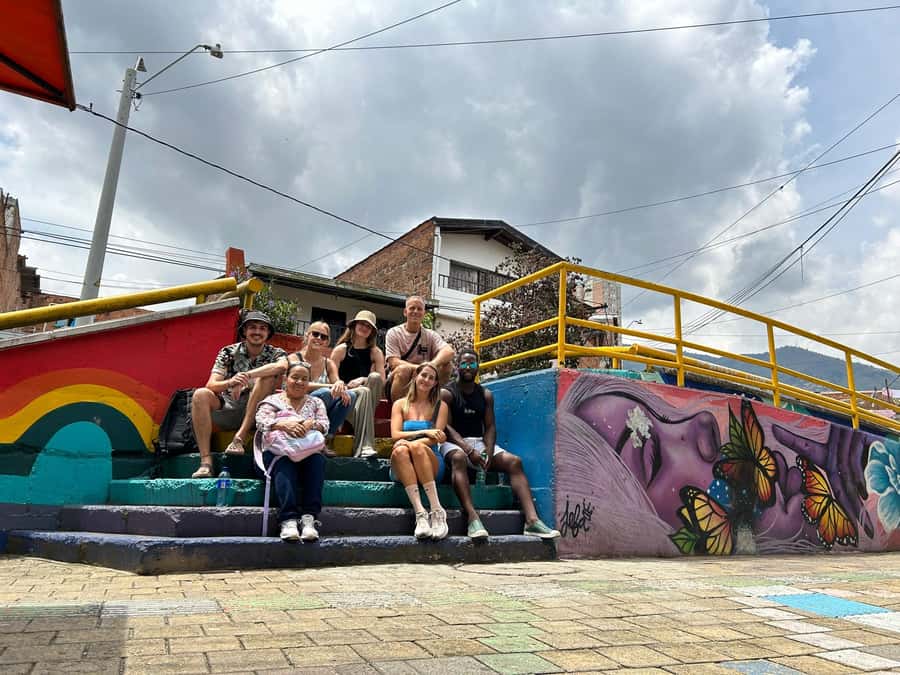 Comuna 4 - Moravia Tour - Meeting at Caribe Metro Station