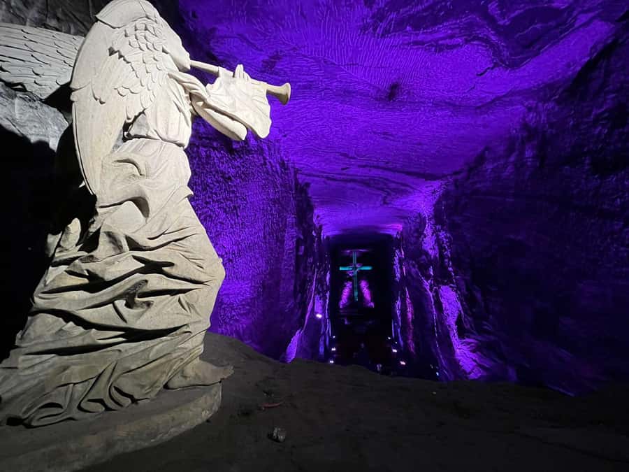 Discover Bogota-city tour and the Salt Cathedral in one day - Why this Bogotá and Zipaquirá combination works