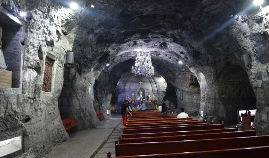 Discover Bogota-city tour and the Salt Cathedral in one day - The road to Zipaquirá and the Salt Cathedral