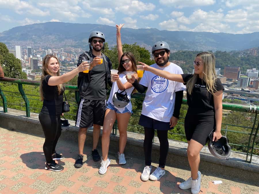 E-Bike City Tour Medellin with Local beer and Snacks - Pueblito Paisa and the best city views