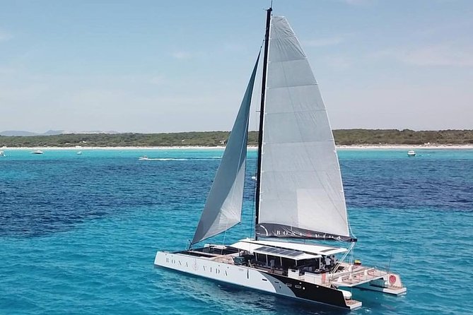 Excursion to the Rosario Islands with Lunch and Snorkeling - First stop: the Luis Guerra reef near Isla Grande