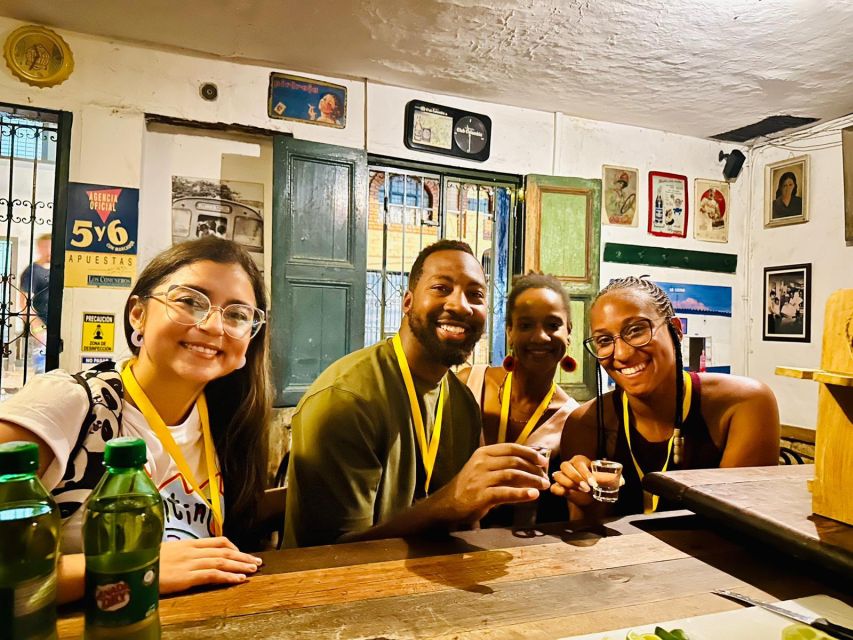 Friday Salsa Pub Crawl in Cali - Ana, Laura, and the benefit of a local guide