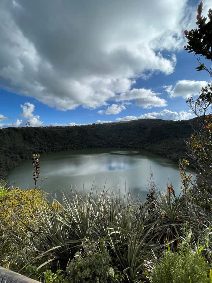 From Bogota: Guatavita Lagoon and Village Guided Tour - Leaving Bogotá for the Cundinamarca Highlands