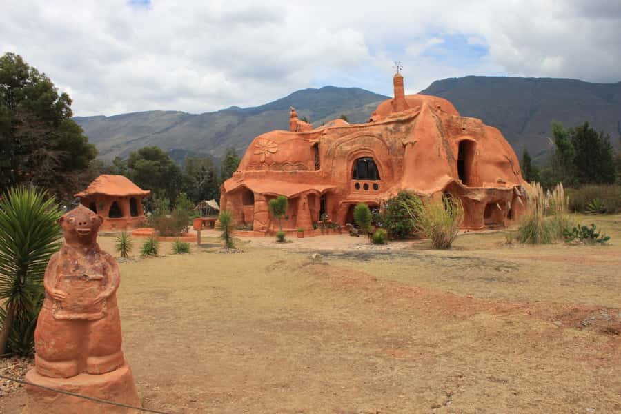 From Bogotá: Private Tour to Villa de Leyva - Chocolate before the vineyard
